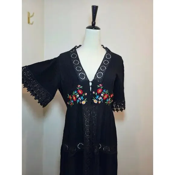 FOREVER 21 Black Floral Embroidered Long Duster SHORT SLEEVE LACE TRIM Size L - Picture 2 of 12